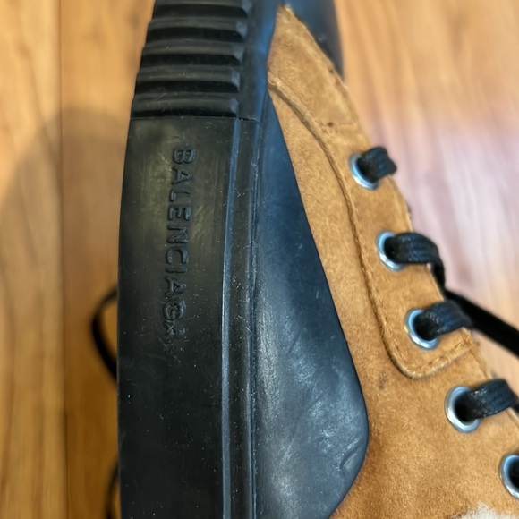 Balenciaga Suede Shearling Lined Sneakers ⚡️⚡️ - Picture 5 of 6